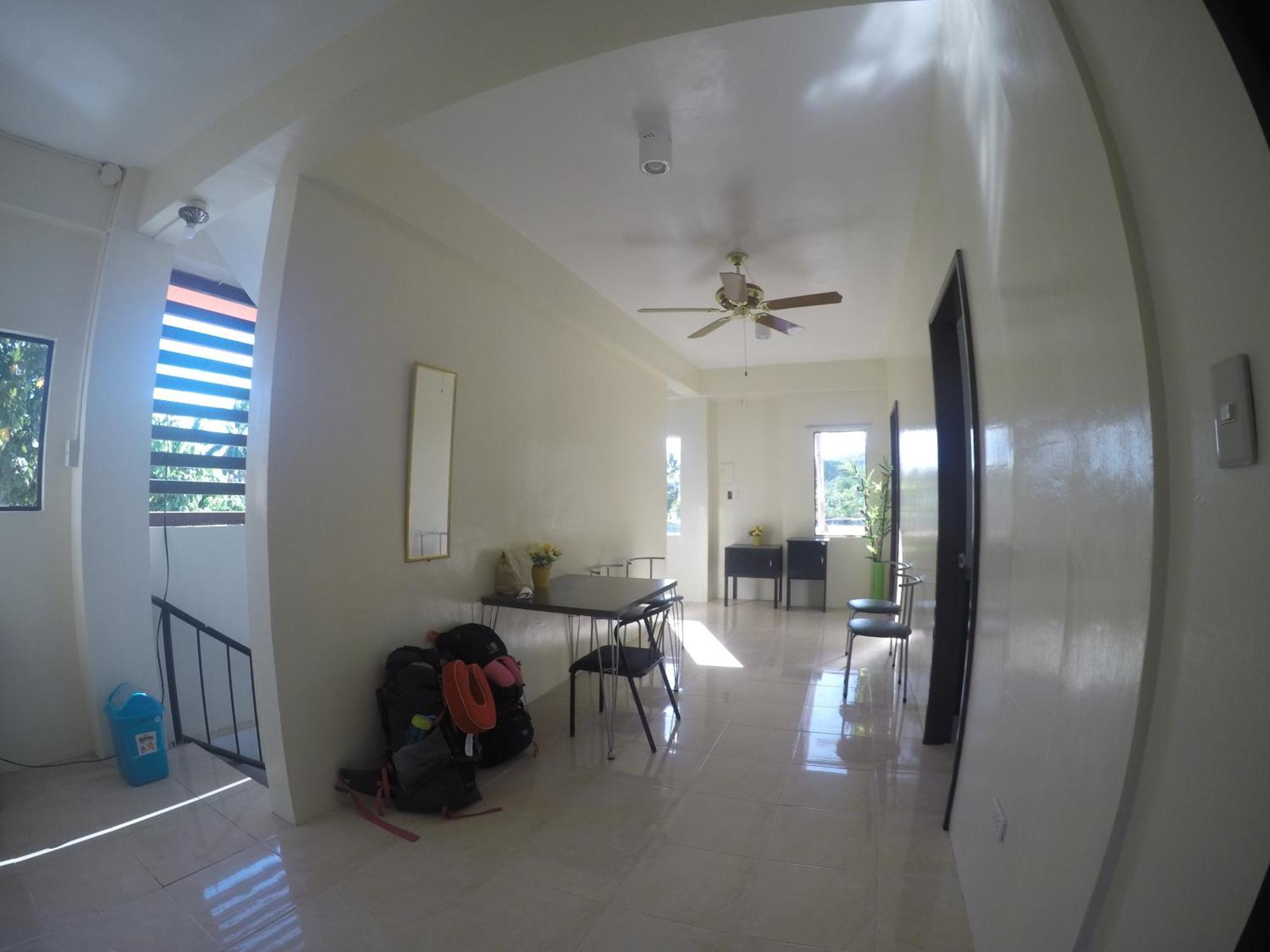 Full Moon Hostel Coron Extérieur photo